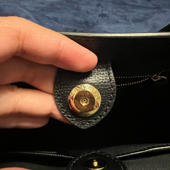 BLACK LEATHER BURBERRY $750 ‼️ - Picture 8 of 8